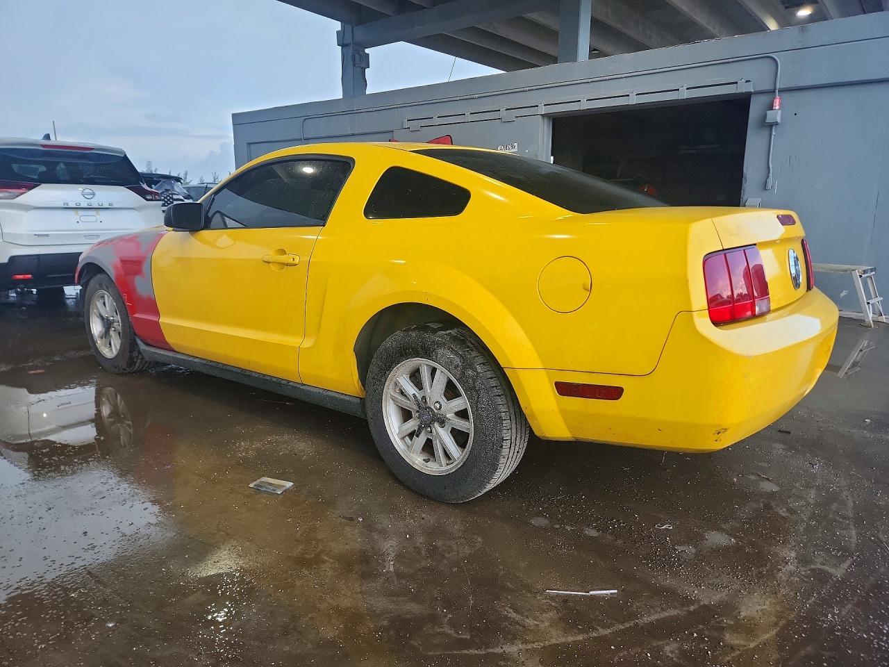 2006 Ford Mustang - Фото 2