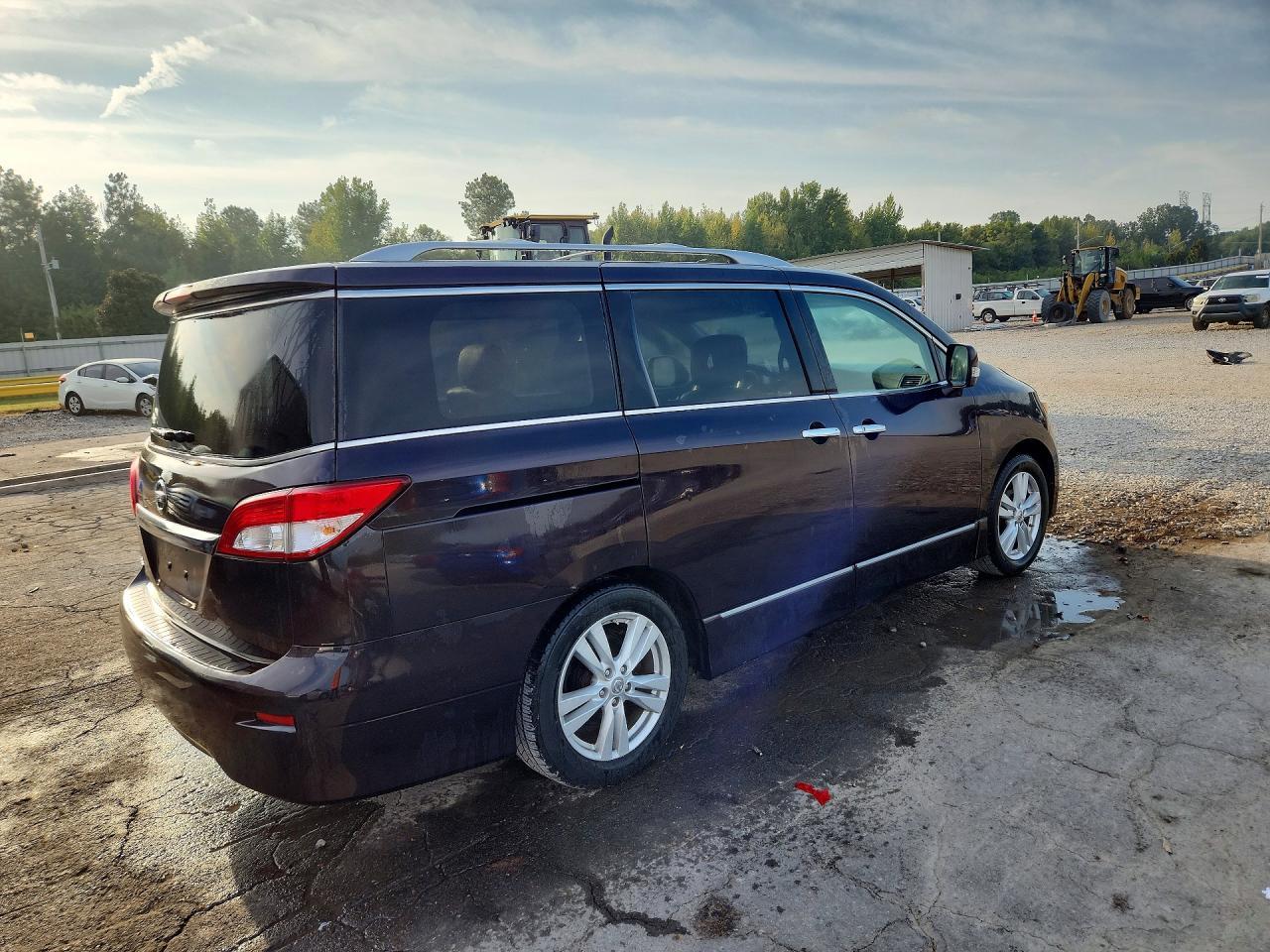 2011 Nissan Quest 3.5 S - Фото 3