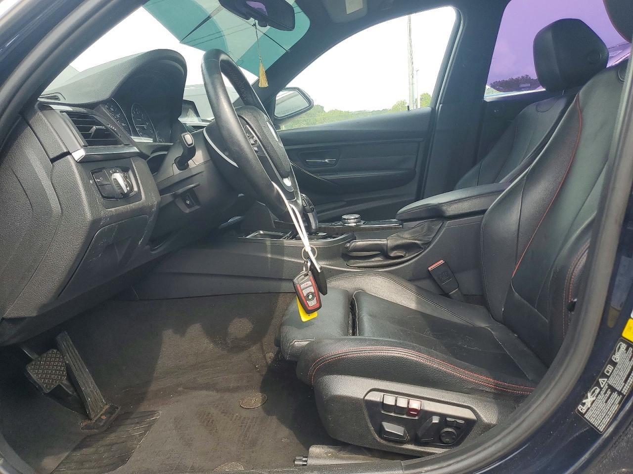 2015 BMW 335 Xi - Фото 7