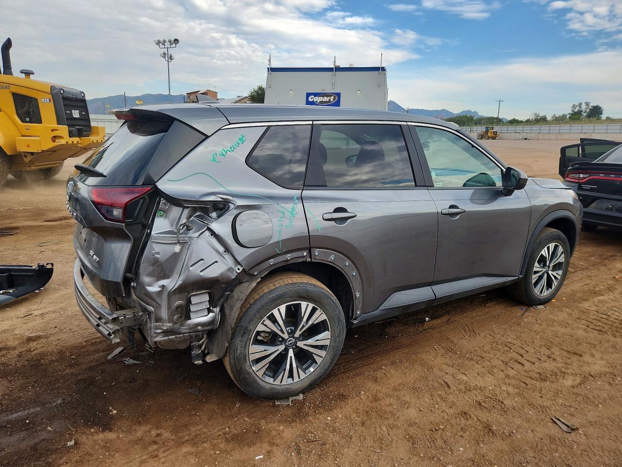 2023 Nissan Rogue Sv - Фото 3