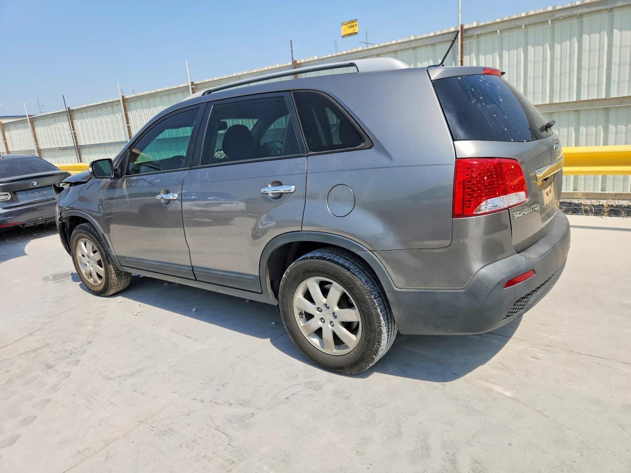 2011 Kia Sorento Lx - Фото 2