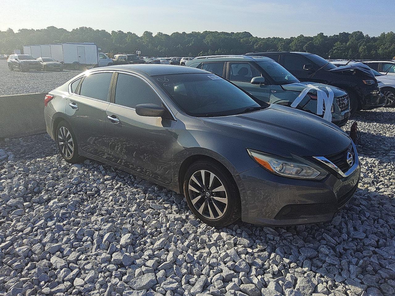 2017 Nissan Altima 2.5 Sv - Фото 4