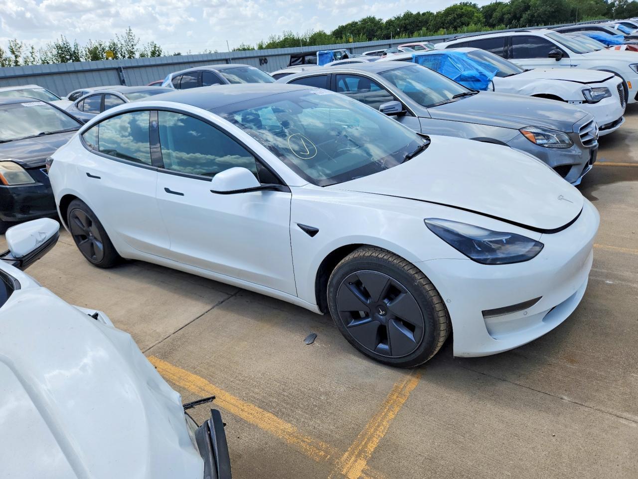 2021 Tesla Model 3 - Фото 4