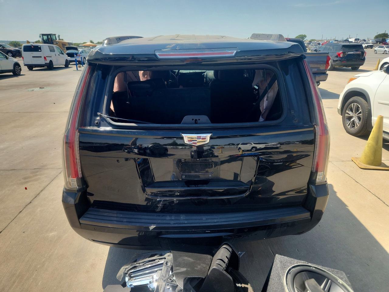 2018 Cadillac Escalade Luxury - Фото 6
