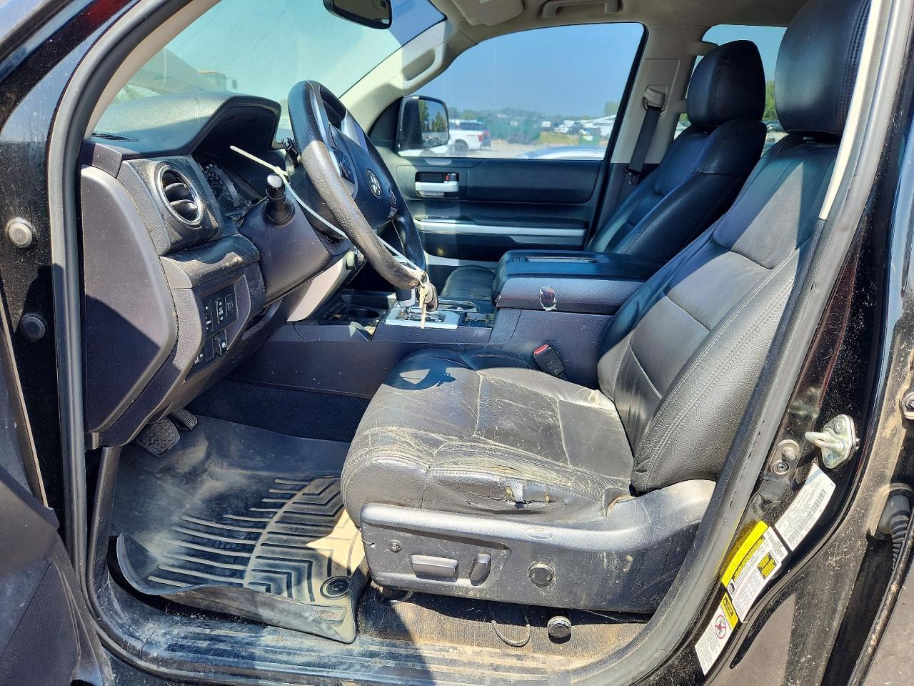 2015 Toyota Tundra Sr5 - Image 7