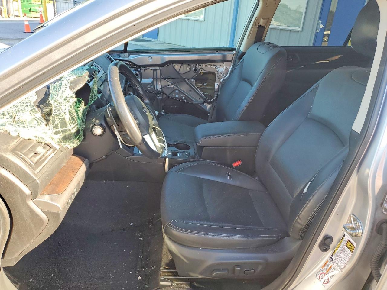 2017 Subaru Outback 2.5I Limited - Image 7