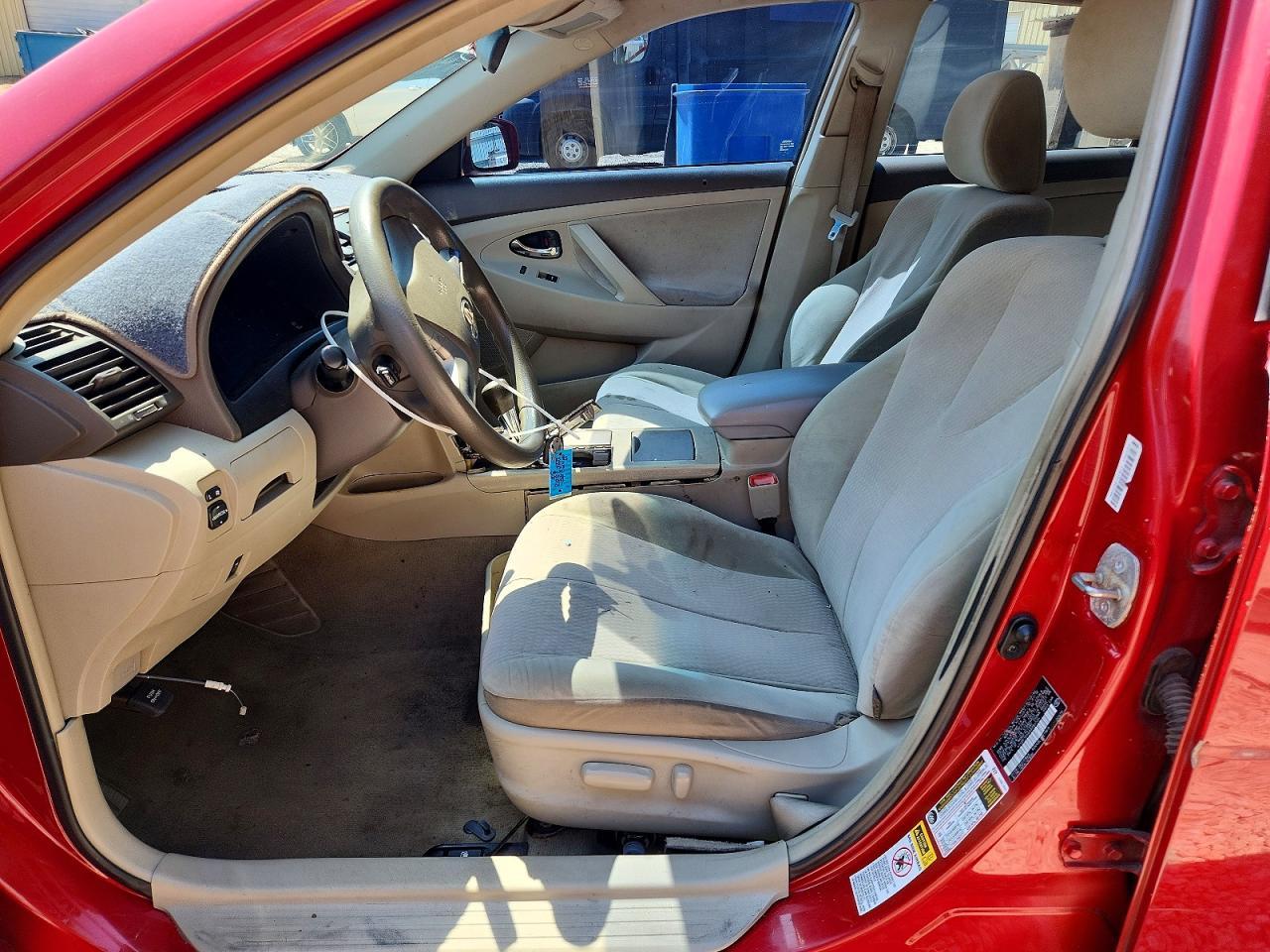 2010 Toyota Camry Le - Фото 7