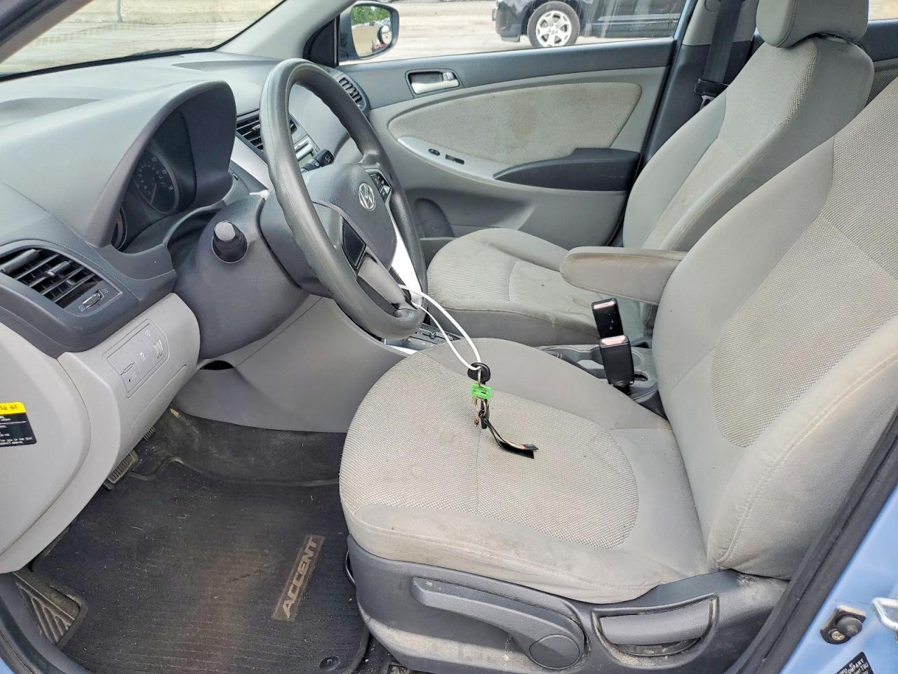 2012 Hyundai Accent Gs - Фото 7
