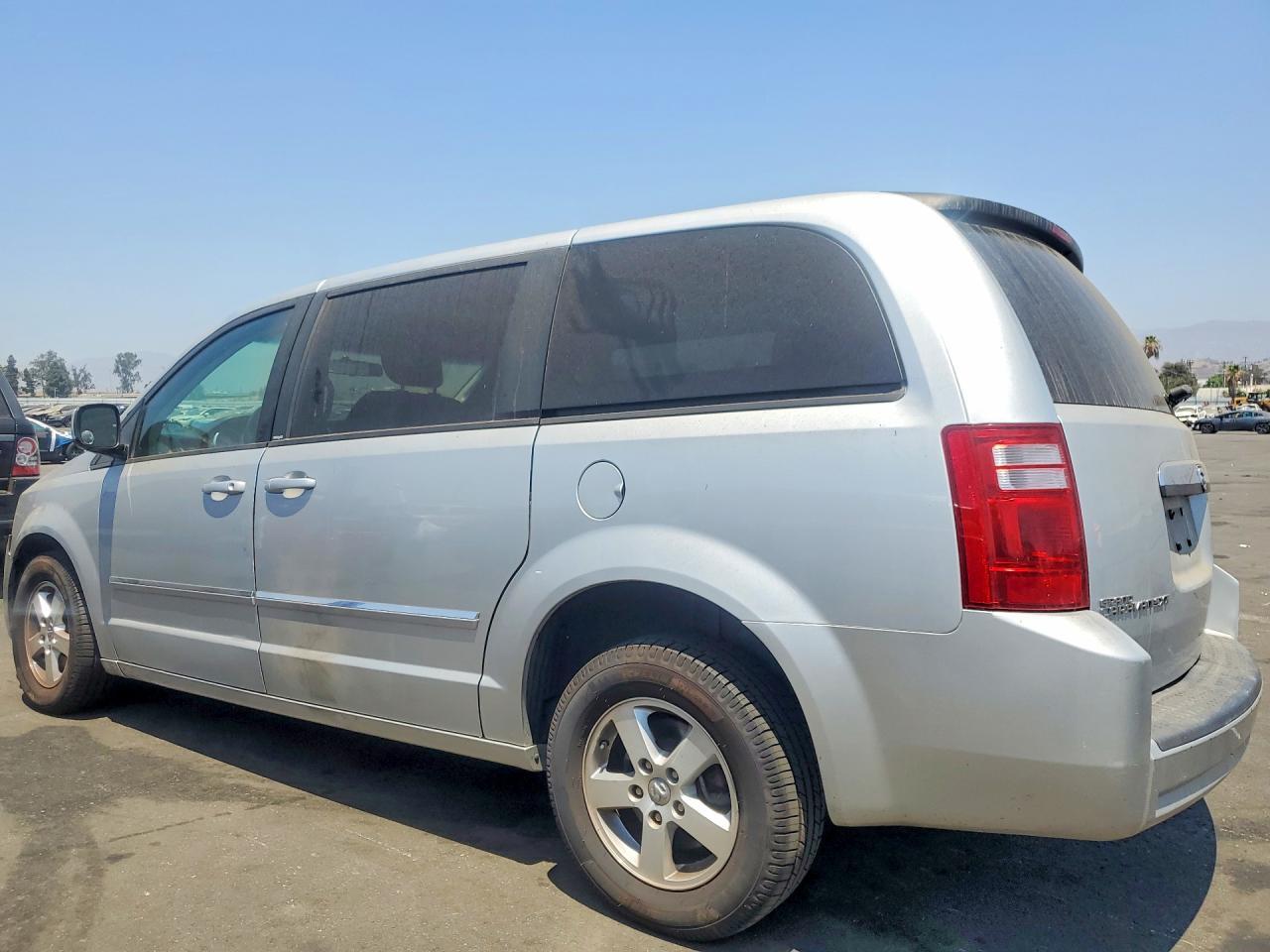 2008 Dodge Grand Caravan Sxt - Фото 2