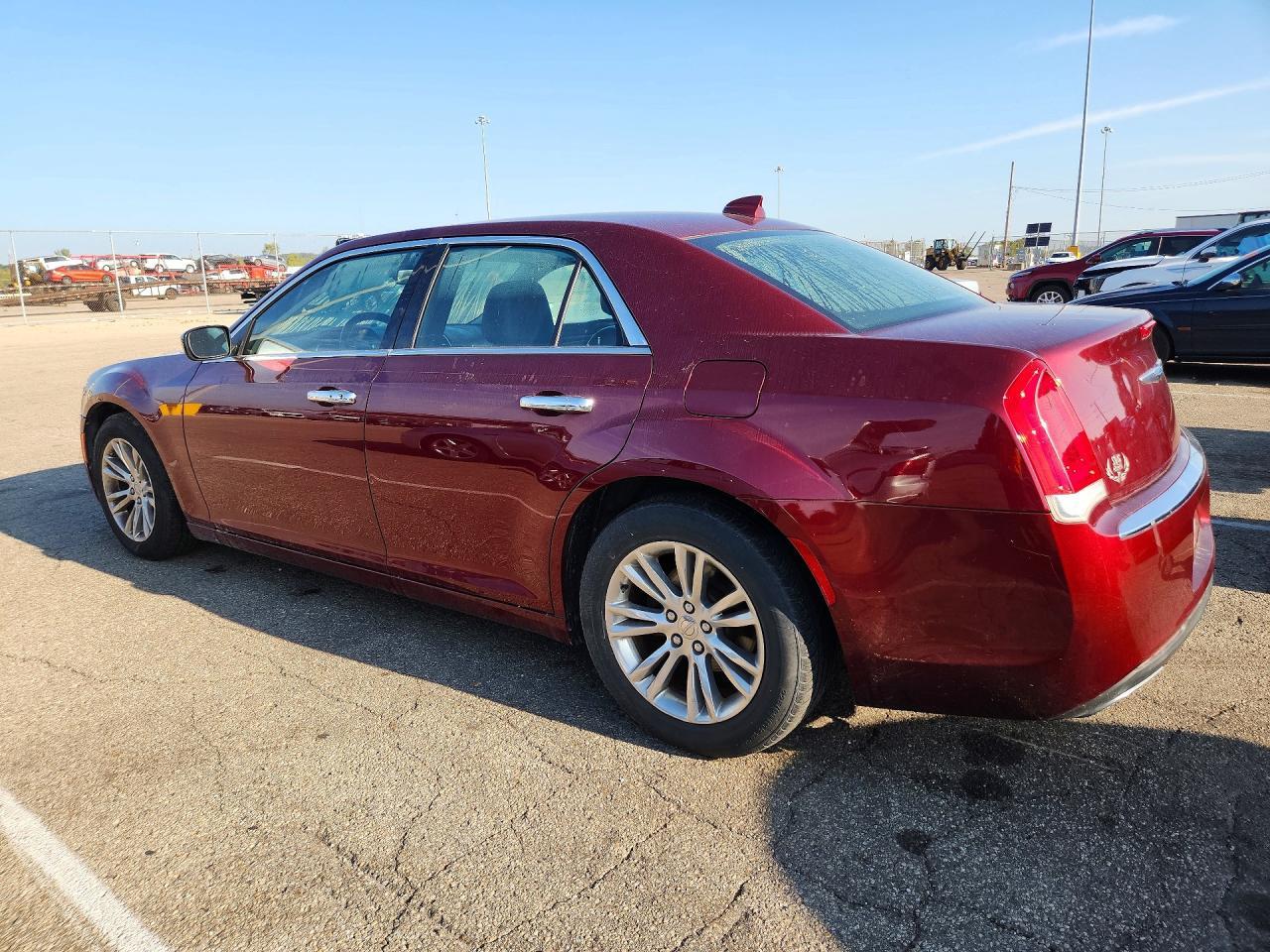 2018 Chrysler 300 Touring - Image 2