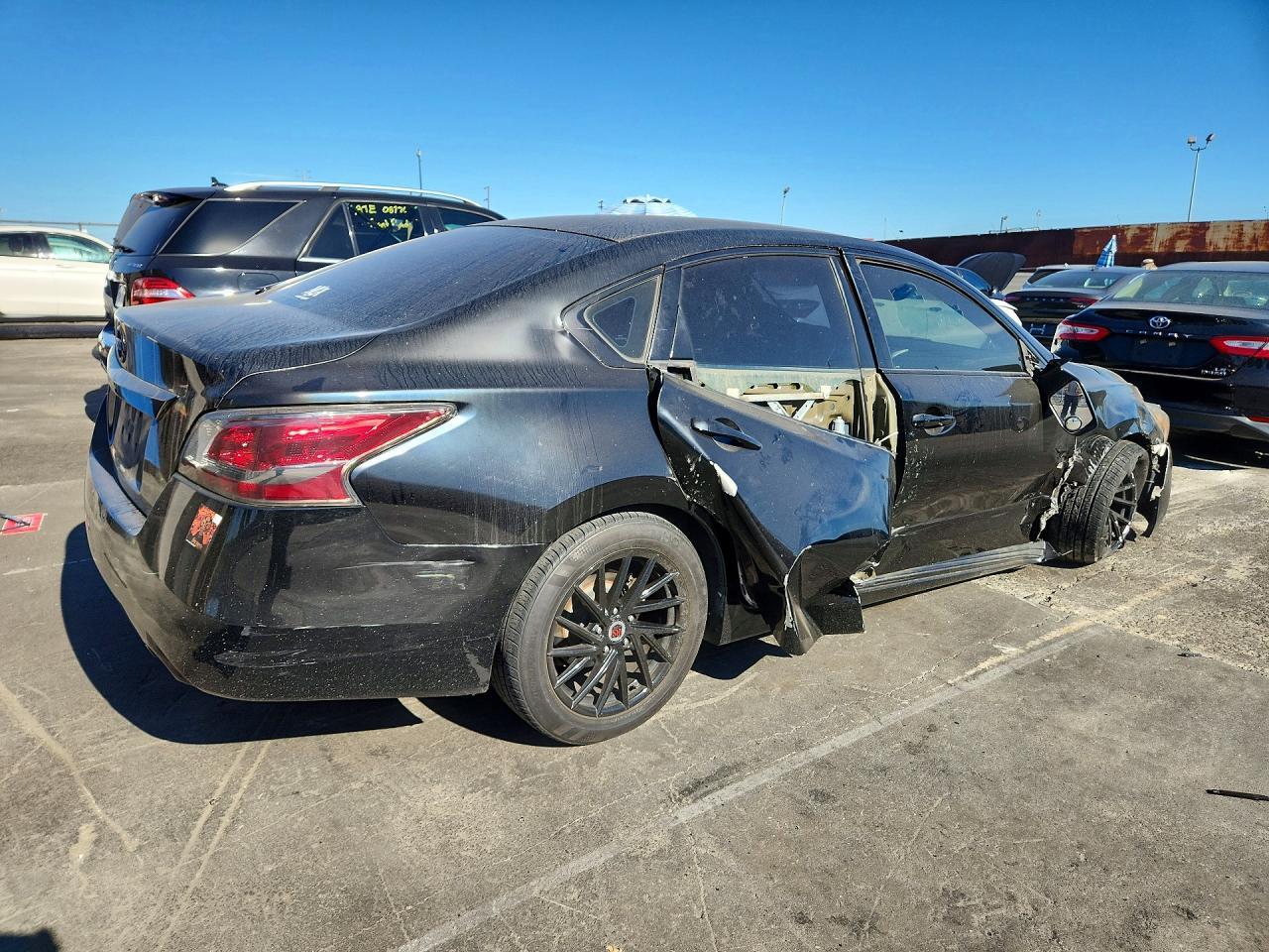 2015 Nissan Altima 2.5 S - Фото 3