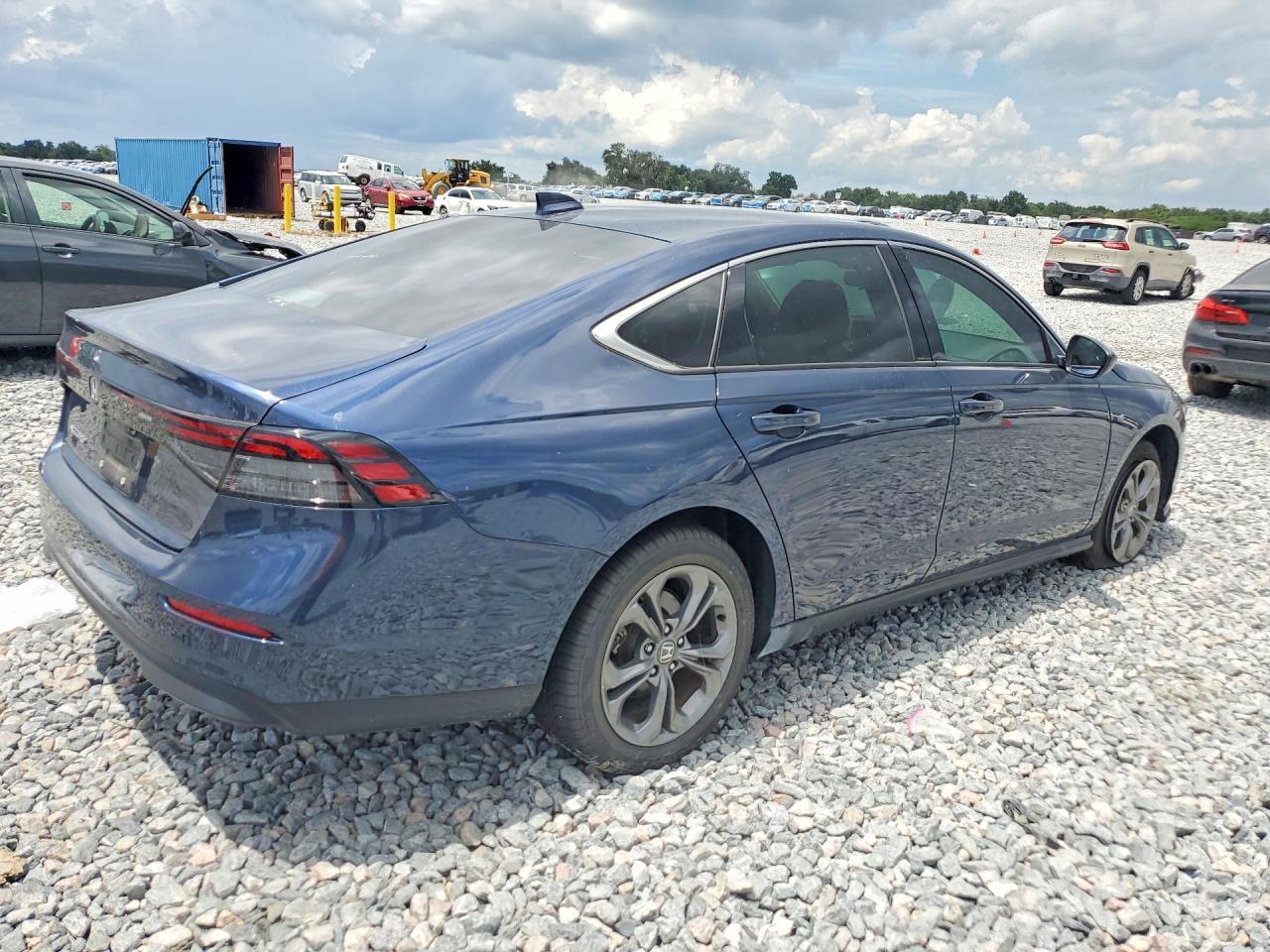 2023 Honda Accord Ex - Image 3