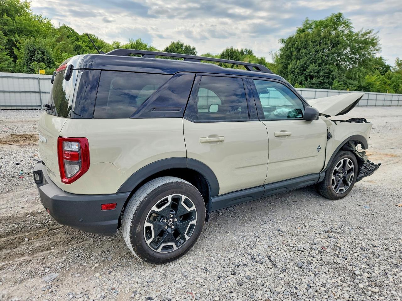 2024 Ford Bronco Sport Outer Banks - Фото 3
