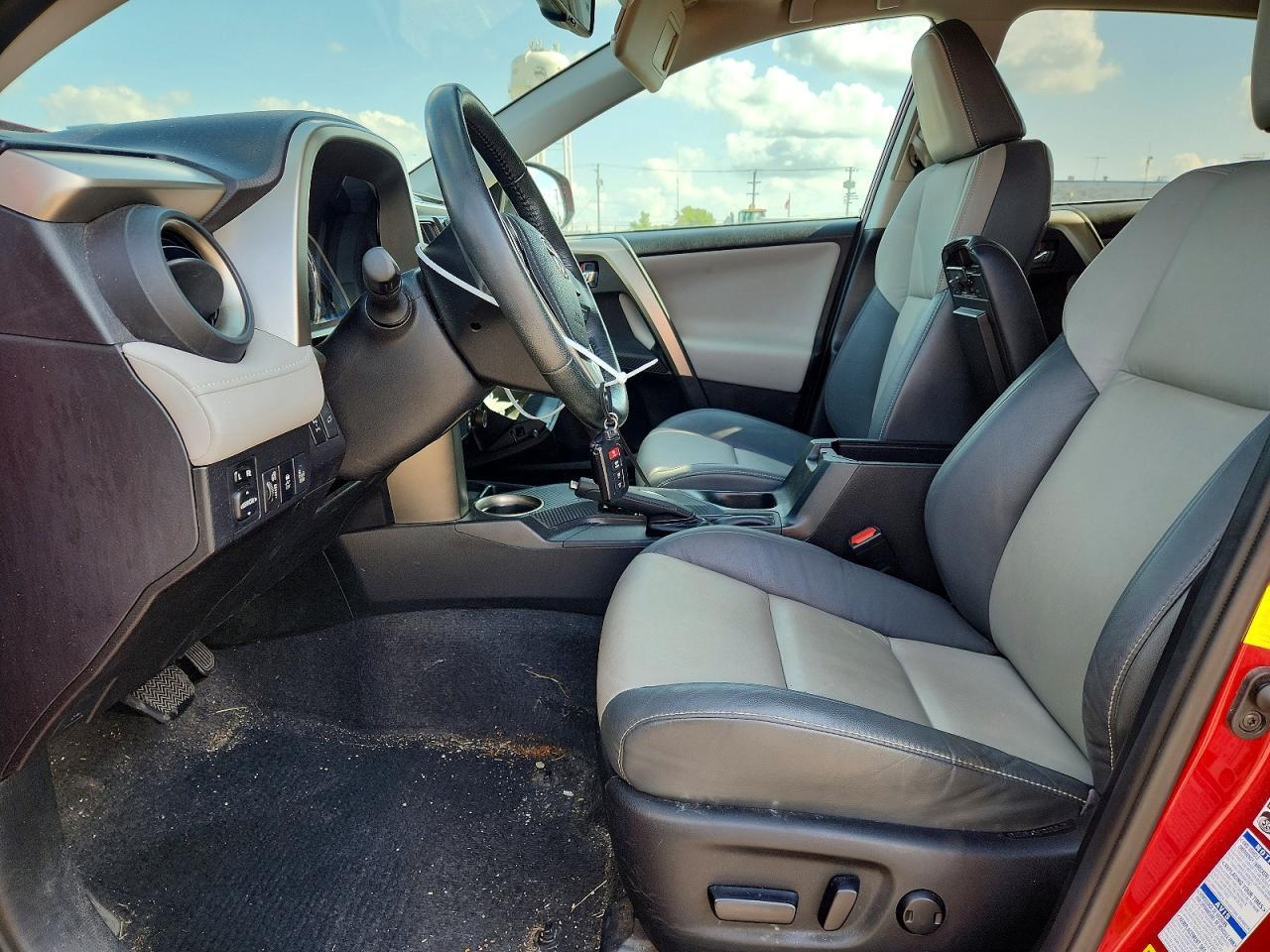 2015 Toyota Rav4 Limited - Image 7
