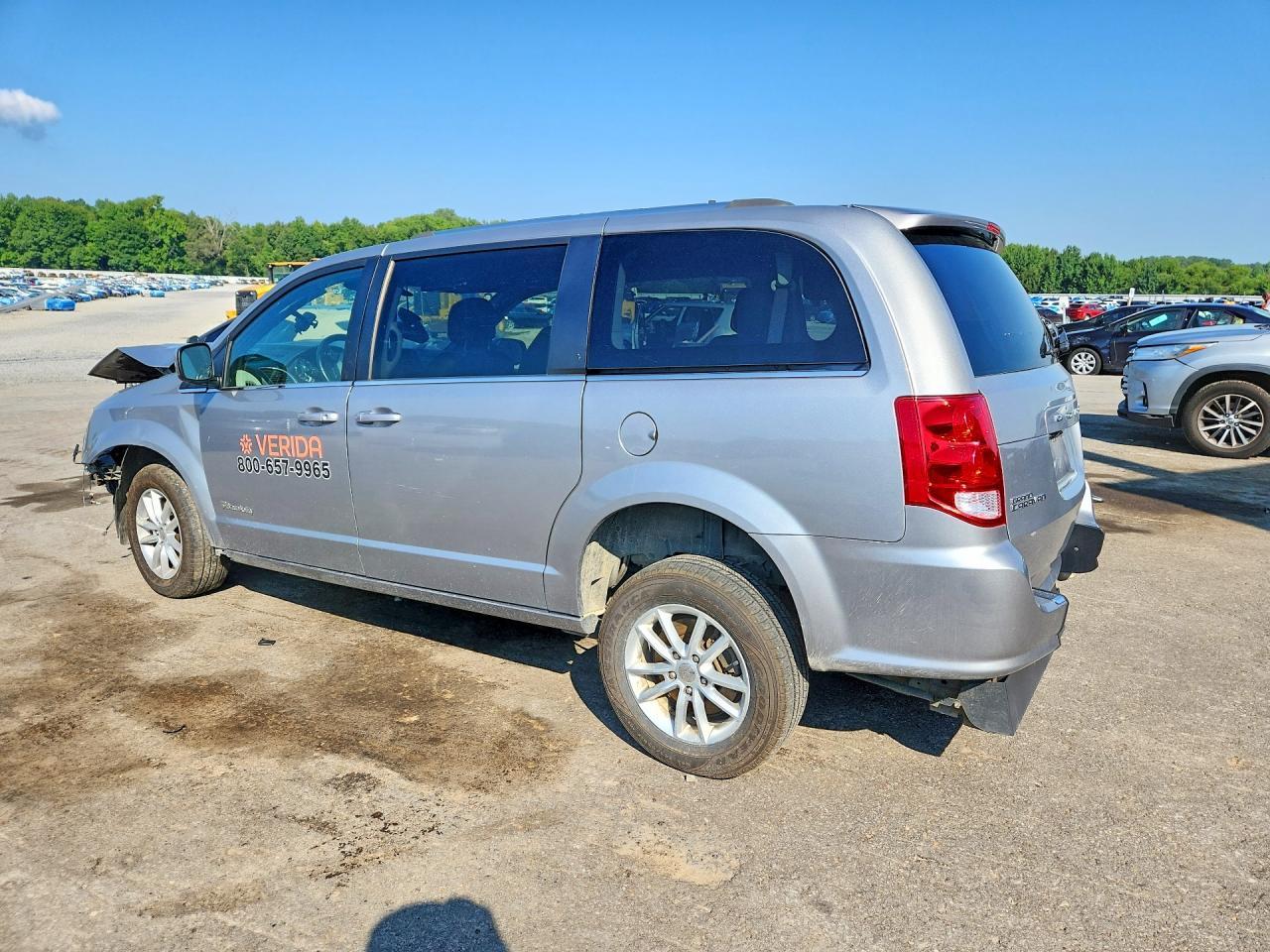 2016 Dodge Grand Caravan Sxt - Image 2