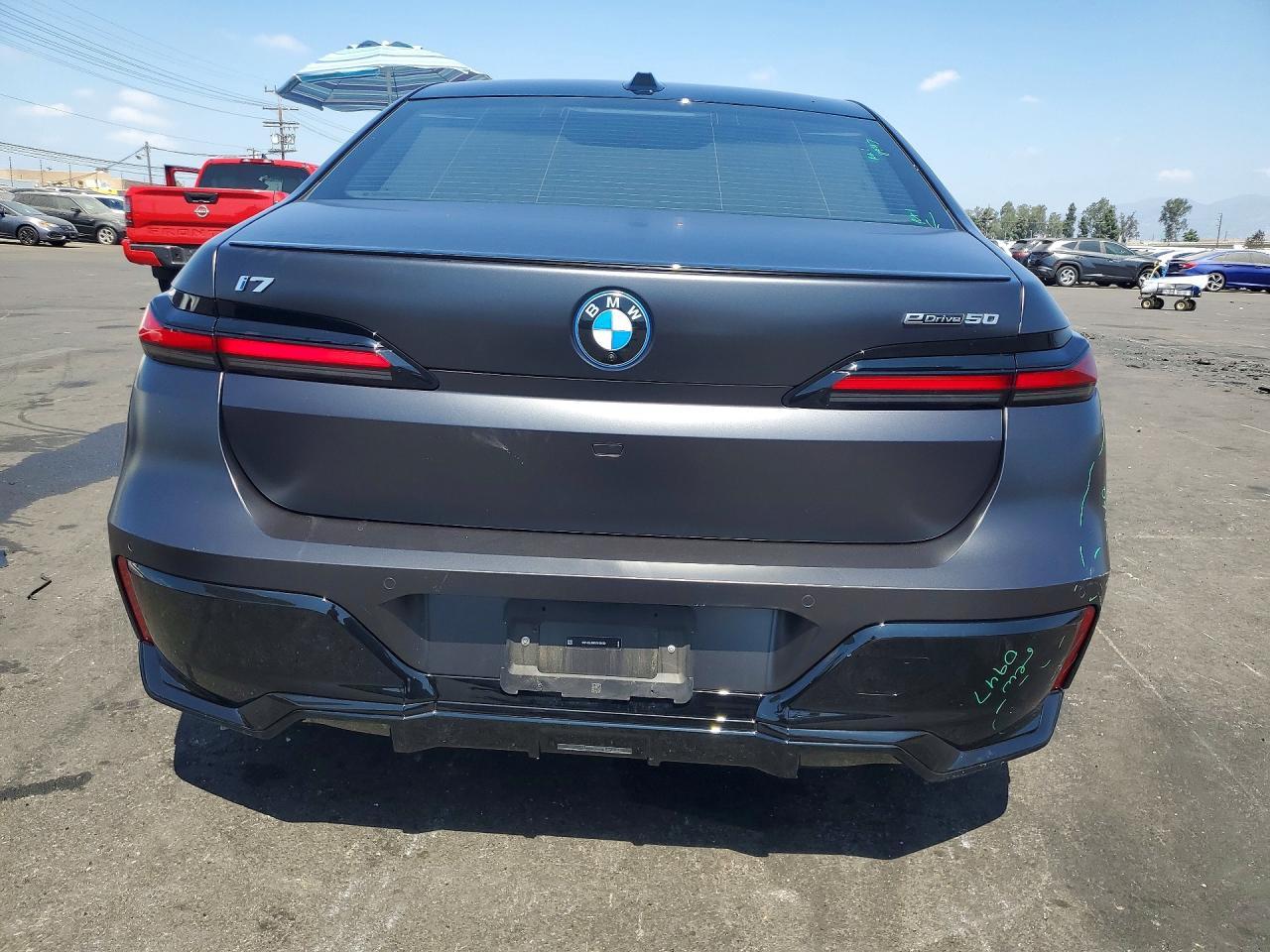 2025 BMW I7 Edrive50 - Фото 6