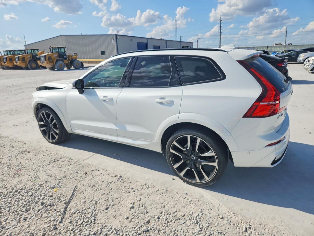 2023 Volvo Xc60 Ultimate - Image 2