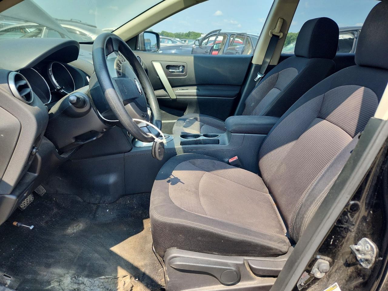 2010 Nissan Rogue S - Image 7