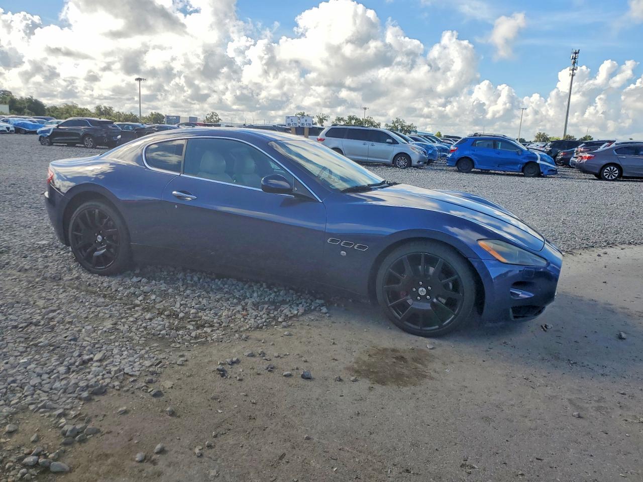 2010 Maserati Granturismo - Фото 4