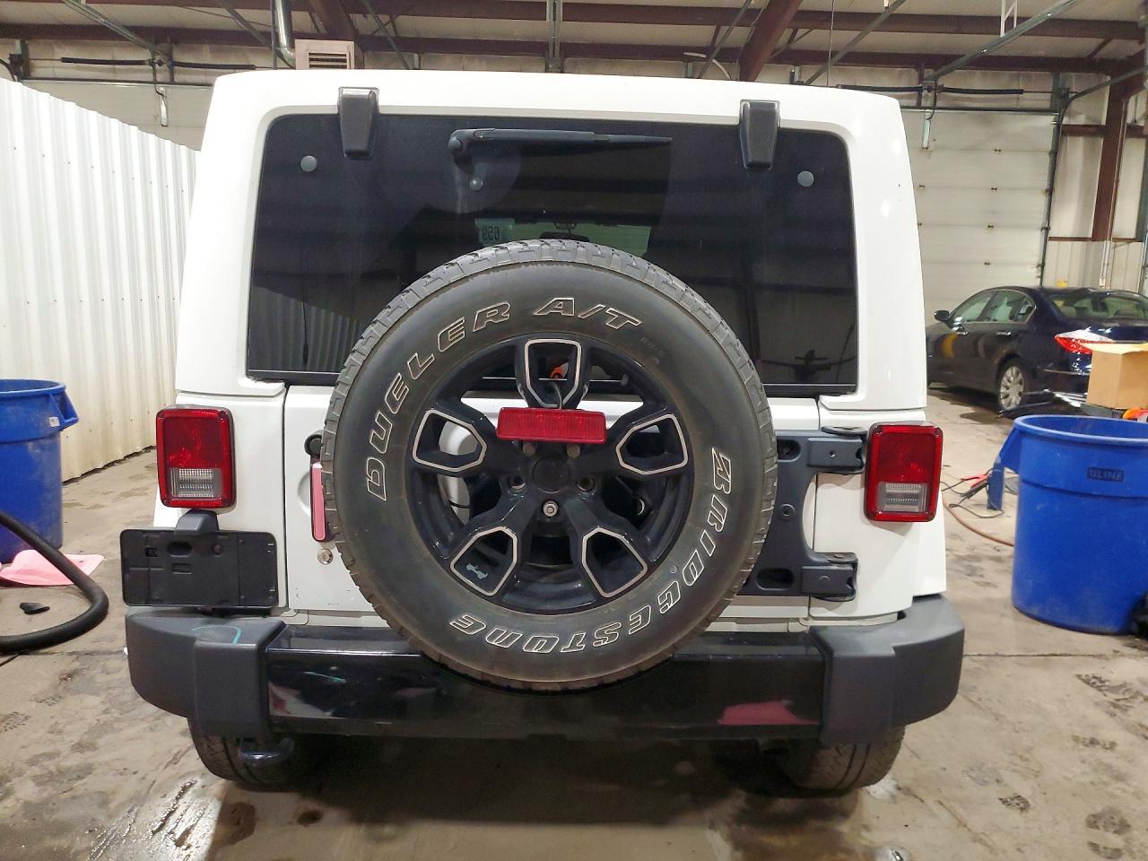 2017 Jeep Wrangler Unlimited Sahara - Фото 6