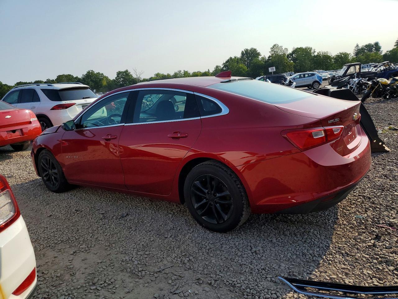 2016 Chevrolet Malibu Lt - Image 2