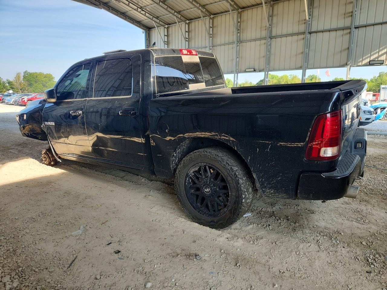 2014 Ram 1500 Sport - Фото 2