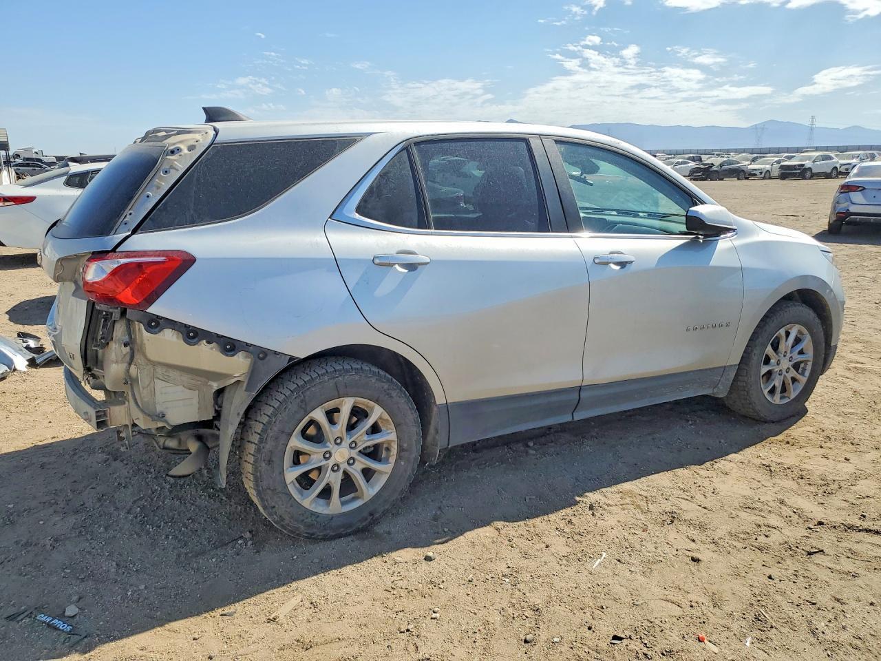 2021 Chevrolet Equinox Lt - Image 3