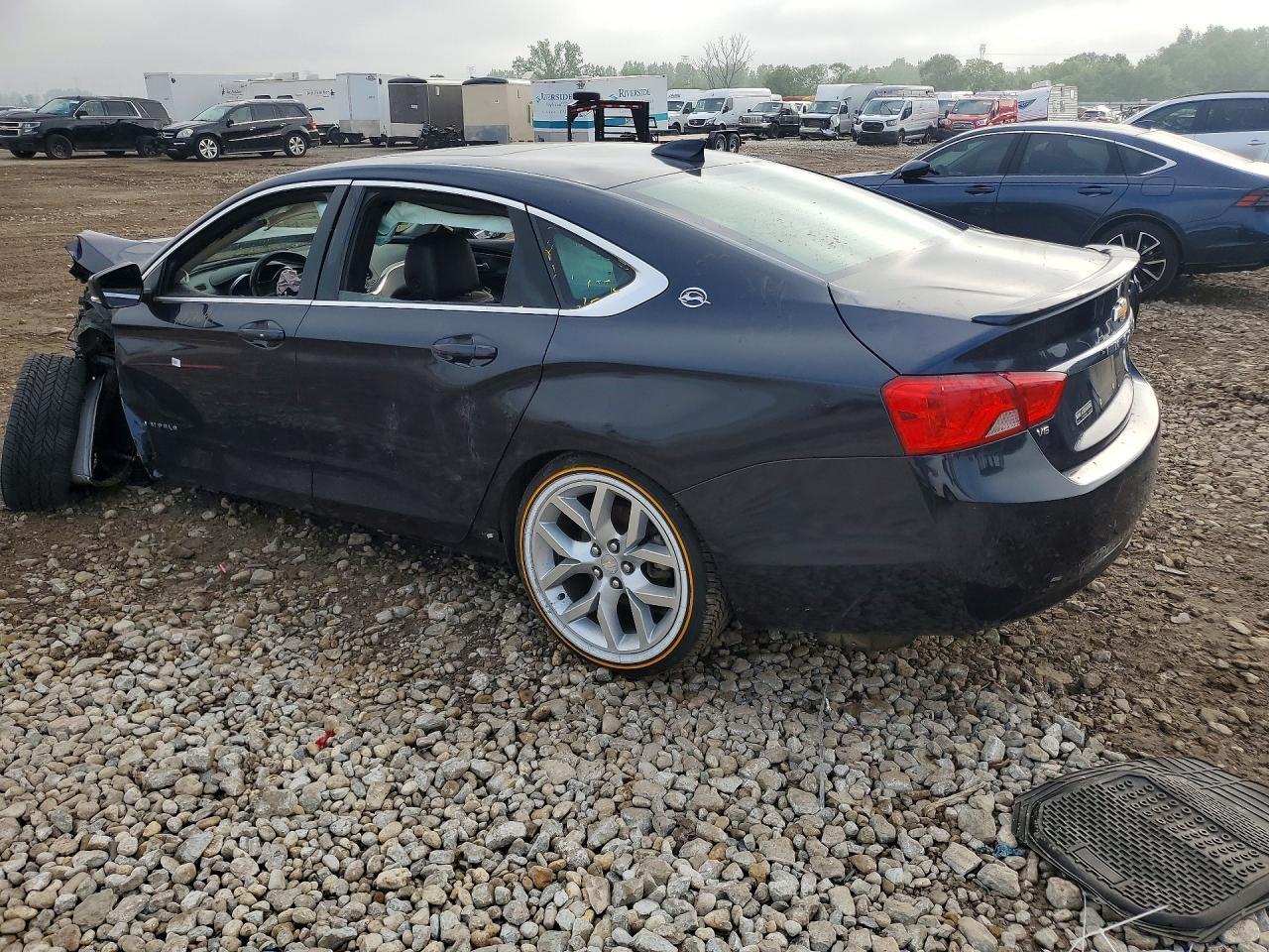 2017 Chevrolet Impala Lt - Image 2