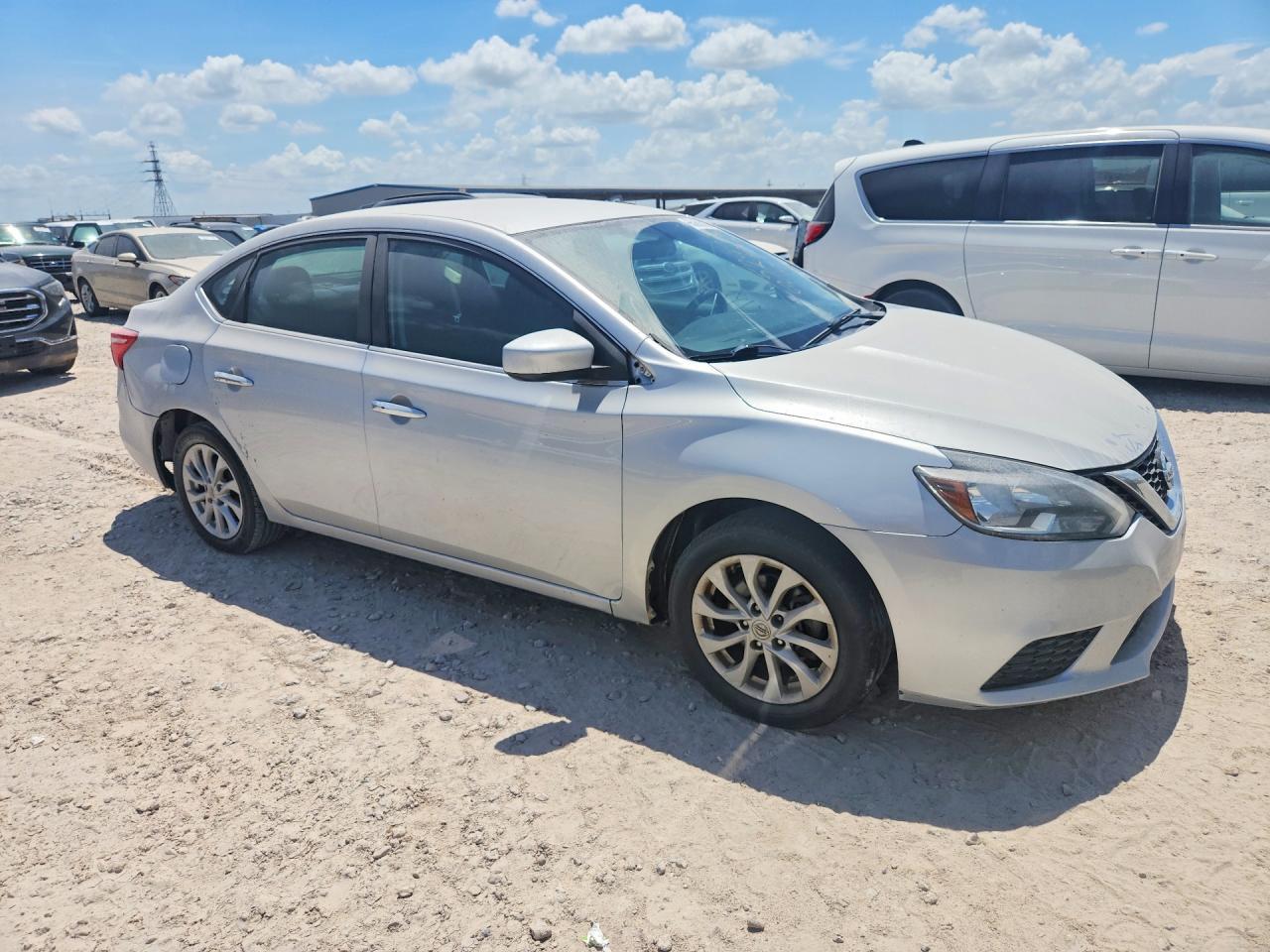 2018 Nissan Sentra Sv - Фото 4