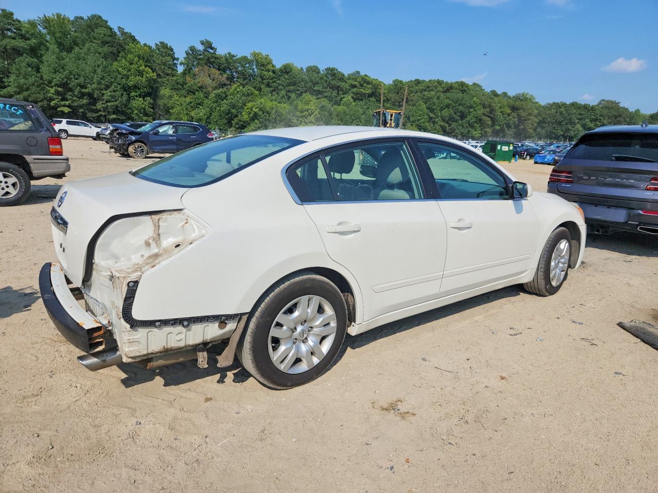 2010 Nissan Altima 2.5 - Image 3