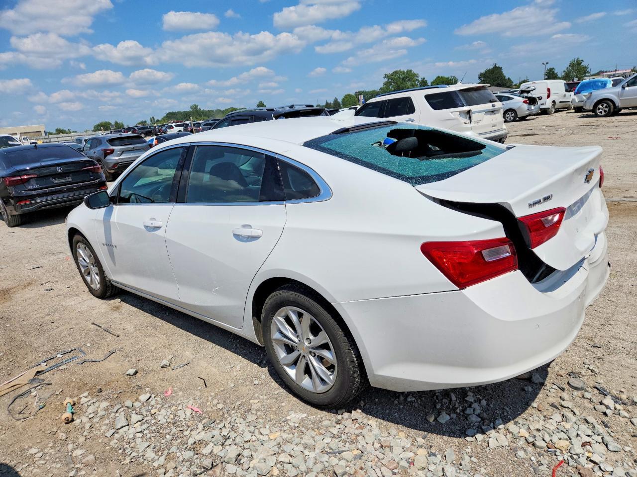 2024 Chevrolet Malibu Lt - Image 2