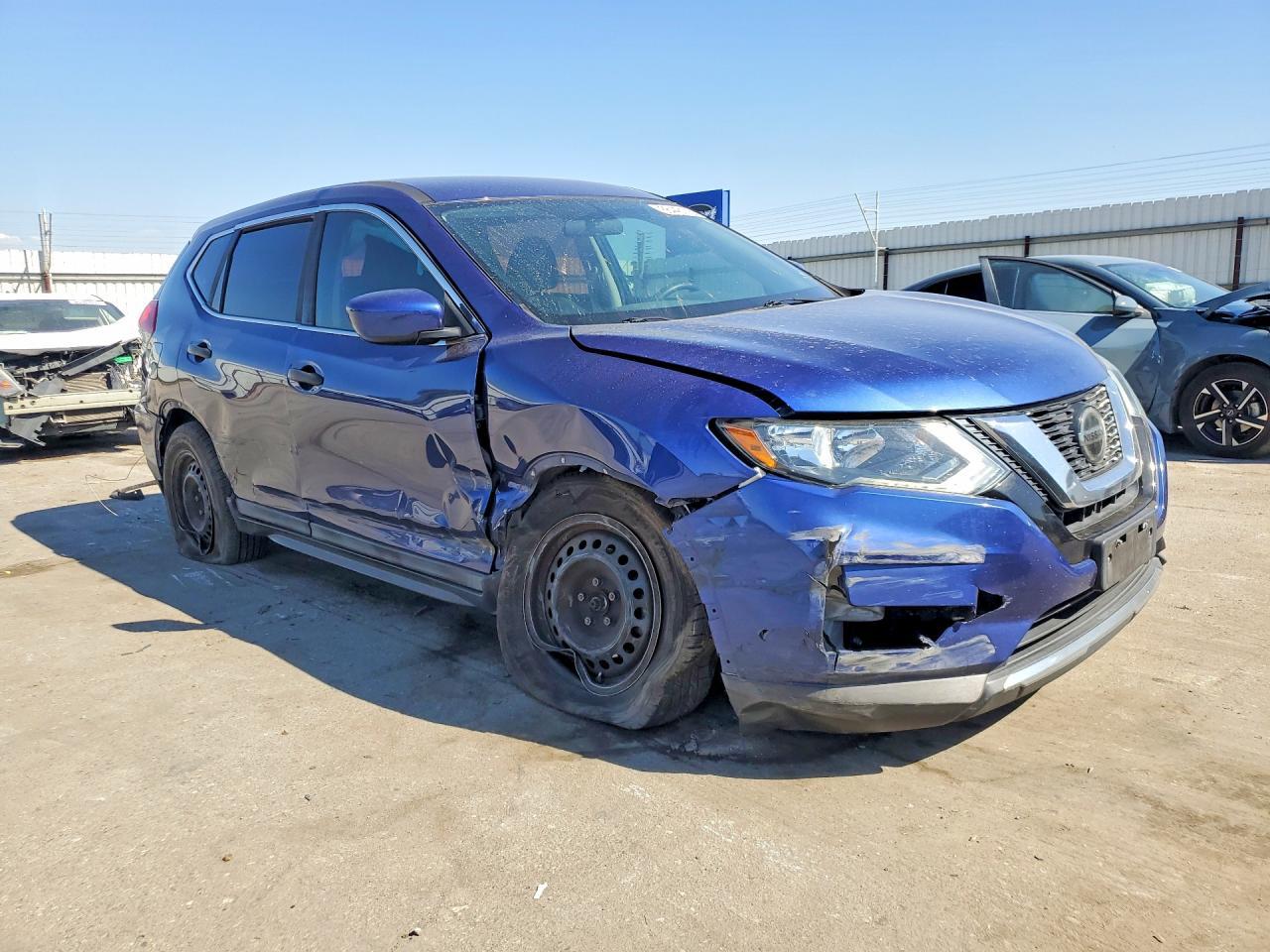 2018 Nissan Rogue S - Image 4