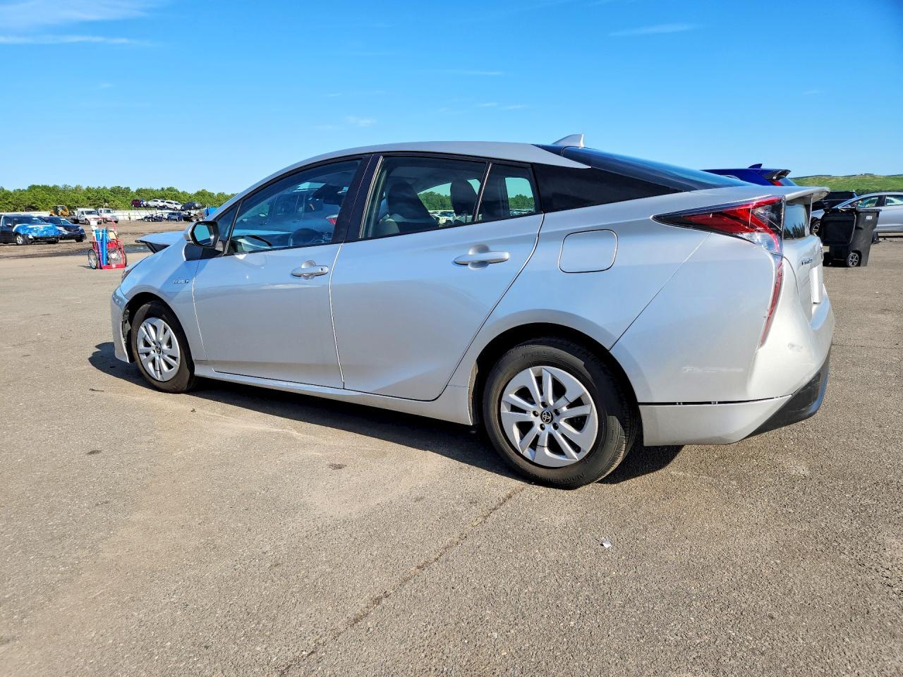 2018 Toyota Prius One - Image 2