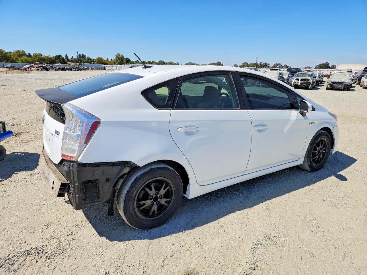2010 Toyota Prius I - Image 3