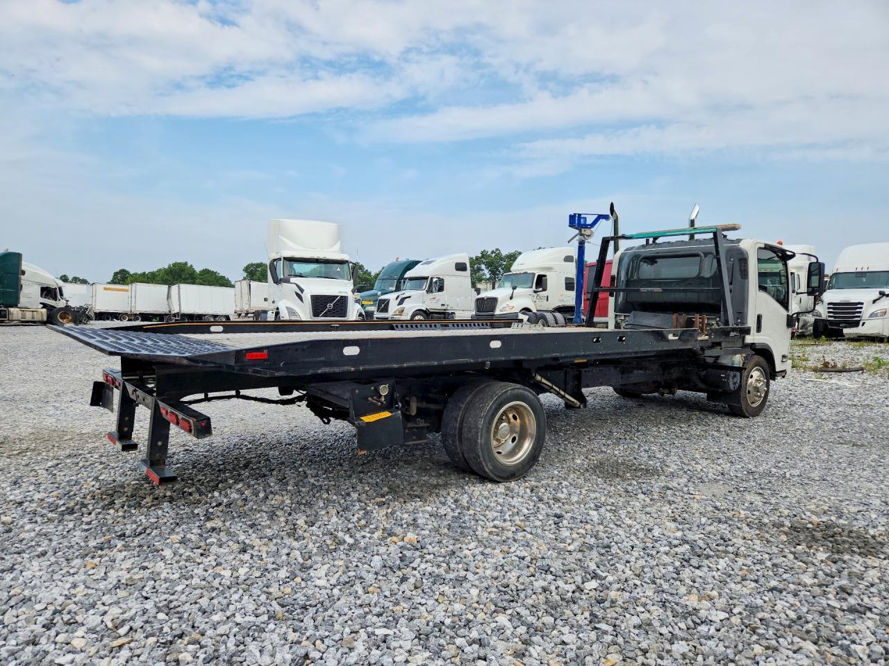 2021 Isuzu Nrr - Фото 3