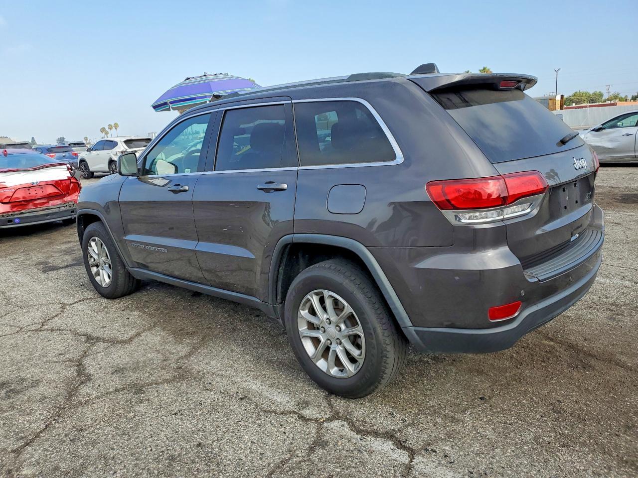 2021 Jeep Grand Cherokee Laredo - Image 2