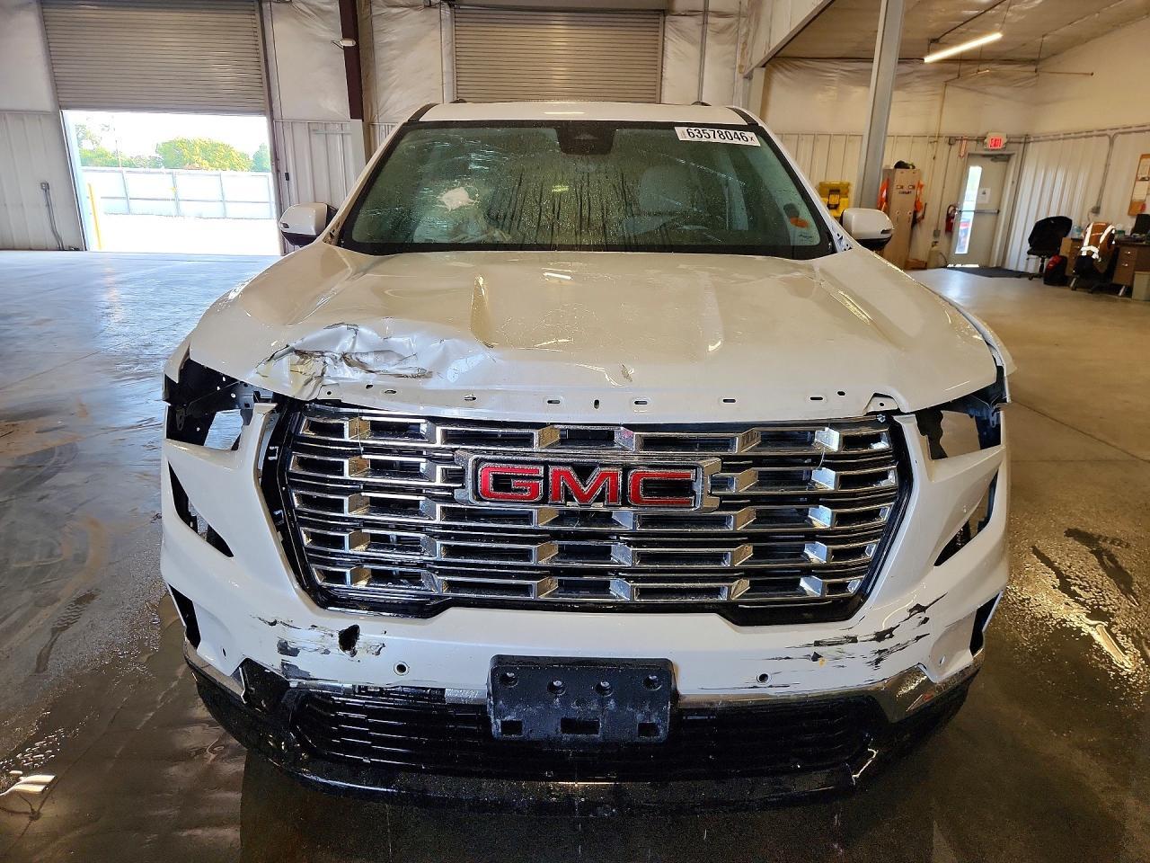 2025 GMC Acadia Denali - Фото 5
