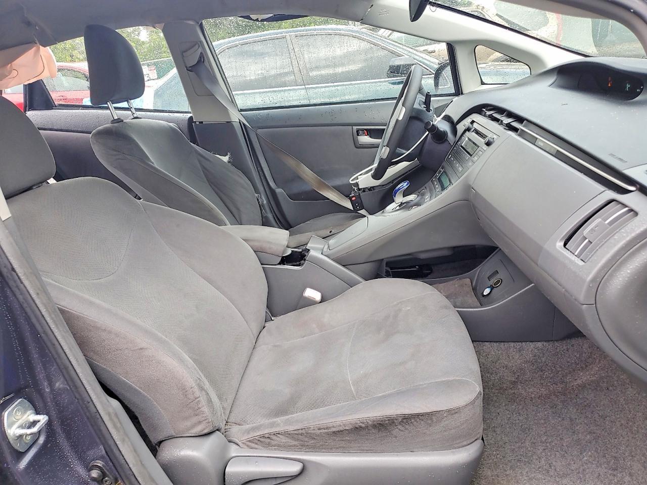 2010 Toyota Prius Iii - Фото 7