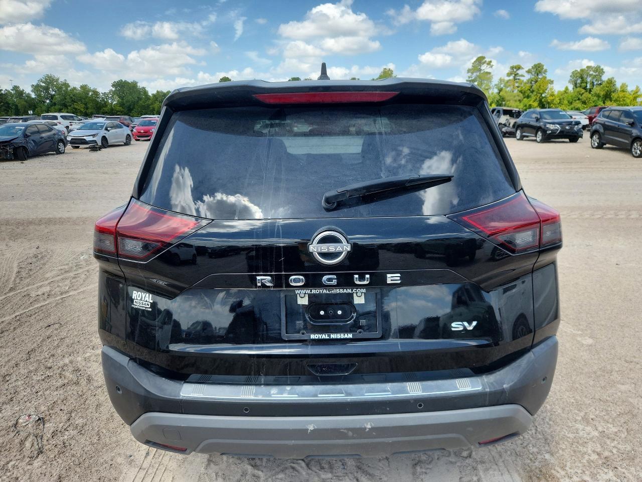 2022 Nissan Rogue Sv - Image 6