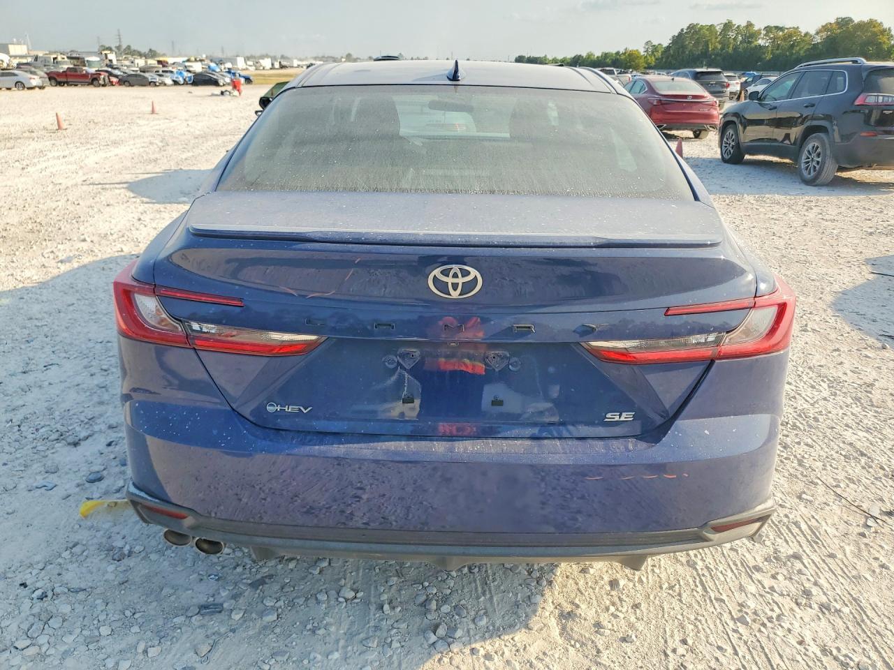 2025 Toyota Camry Se - Image 6
