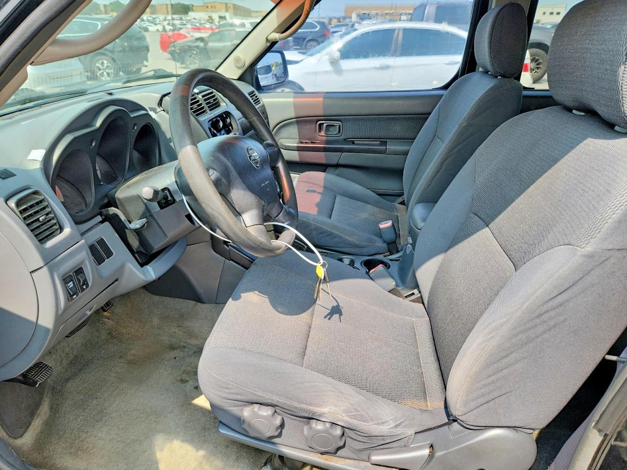 2004 Nissan Frontier Xe-V6 - Фото 7
