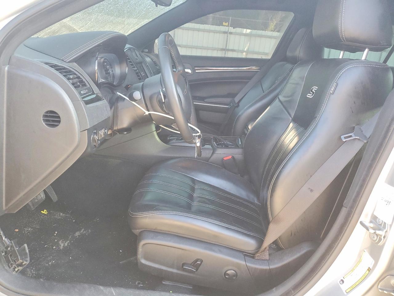 2023 Chrysler 300 S - Image 7