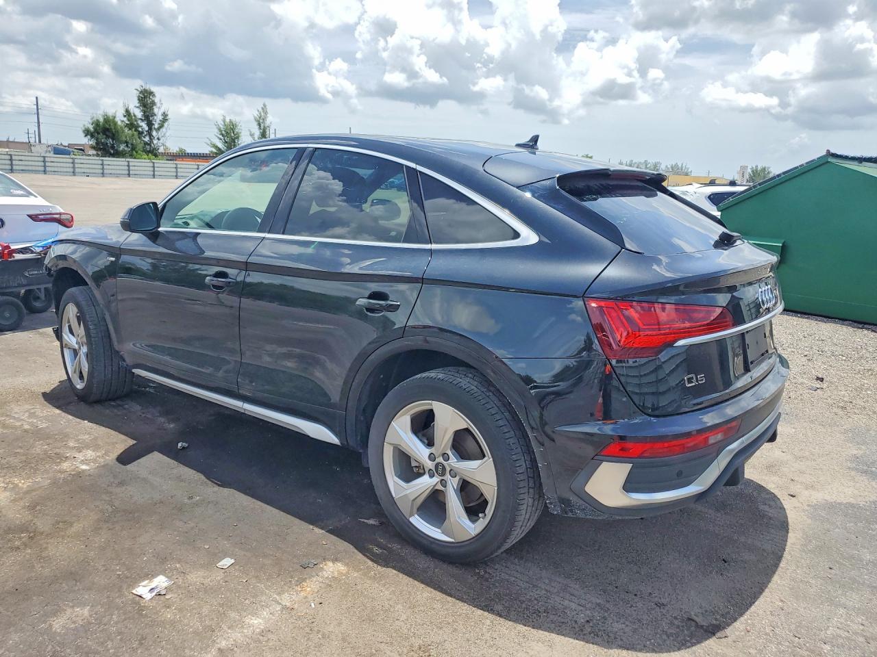 2021 Audi Q5 Sportback Premium - Image 2