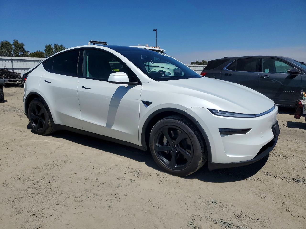 2026 Tesla Model Y - Image 4