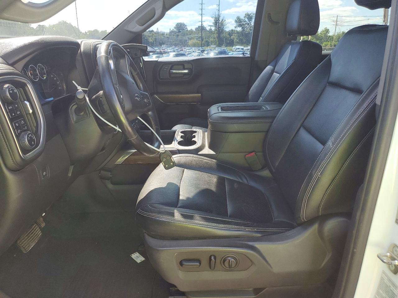 2019 Chevrolet Silverado K1500 Rst - Image 7
