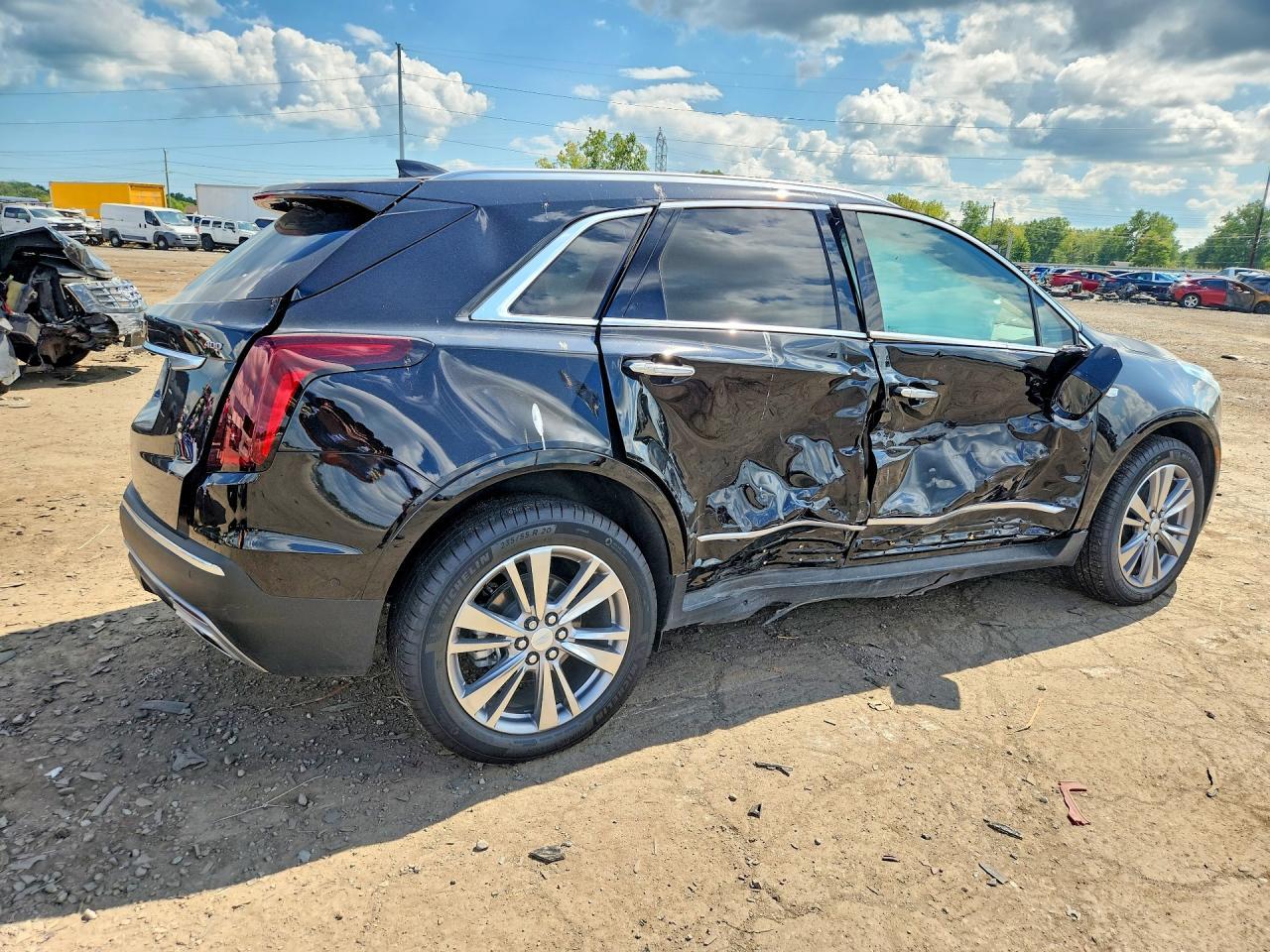 2026 Cadillac Xt5 Premium Luxury - Фото 3