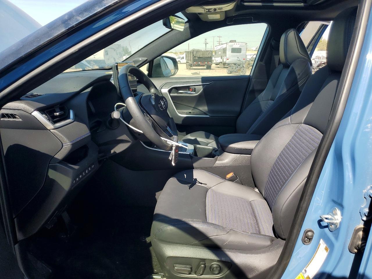 2024 Toyota Rav4 Xse - Image 7