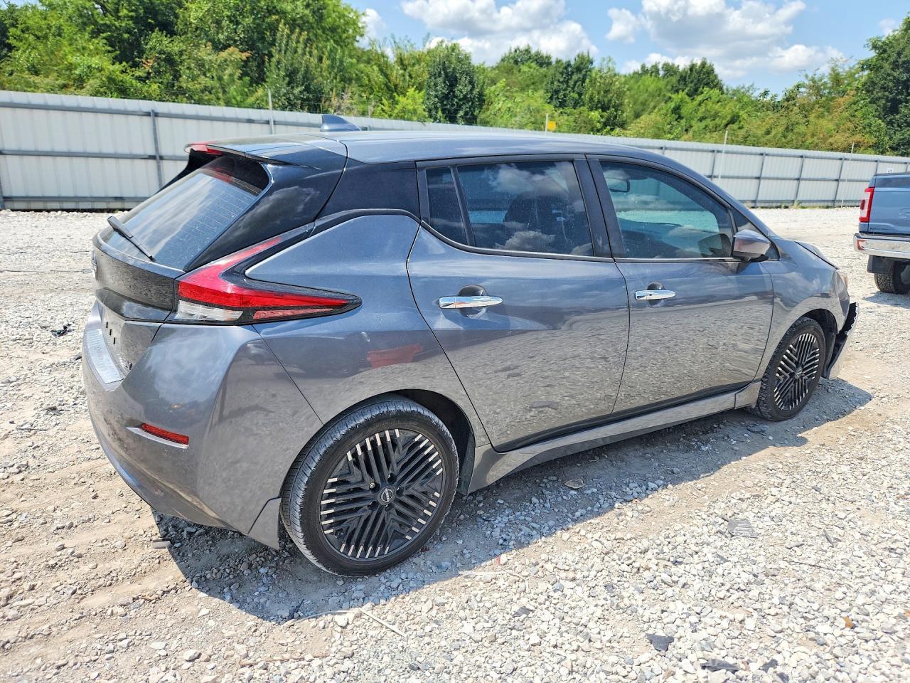2023 Nissan Leaf Sv Plus - Image 3
