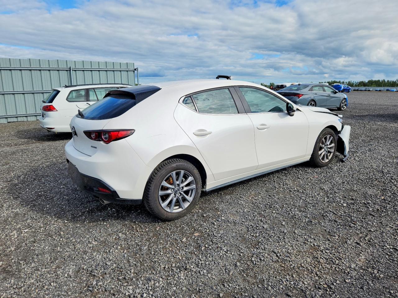 2024 Mazda 3 Select Sport - Фото 3