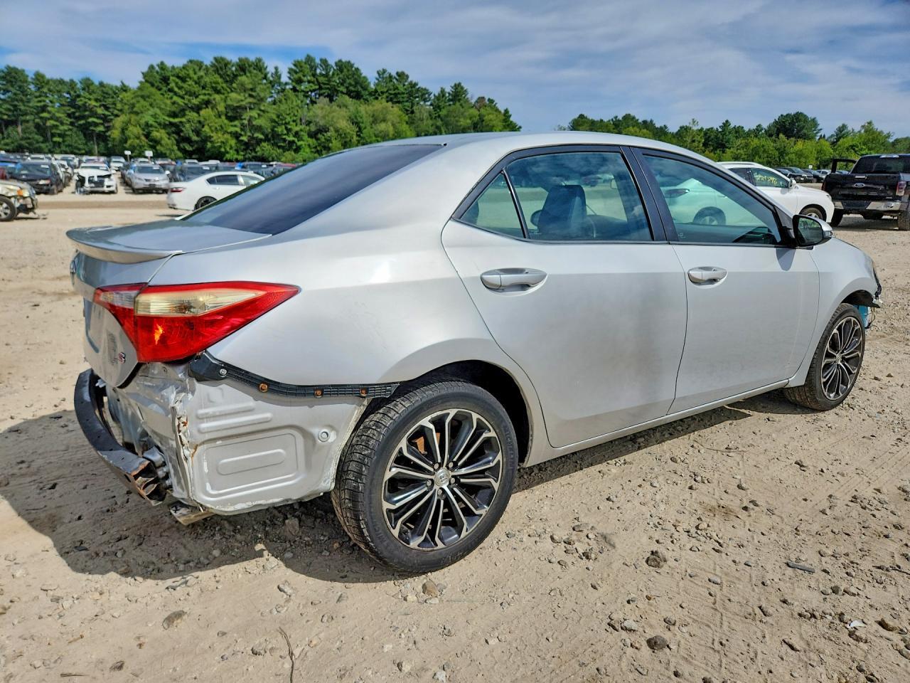 2016 Toyota Corolla S Plus - Фото 3